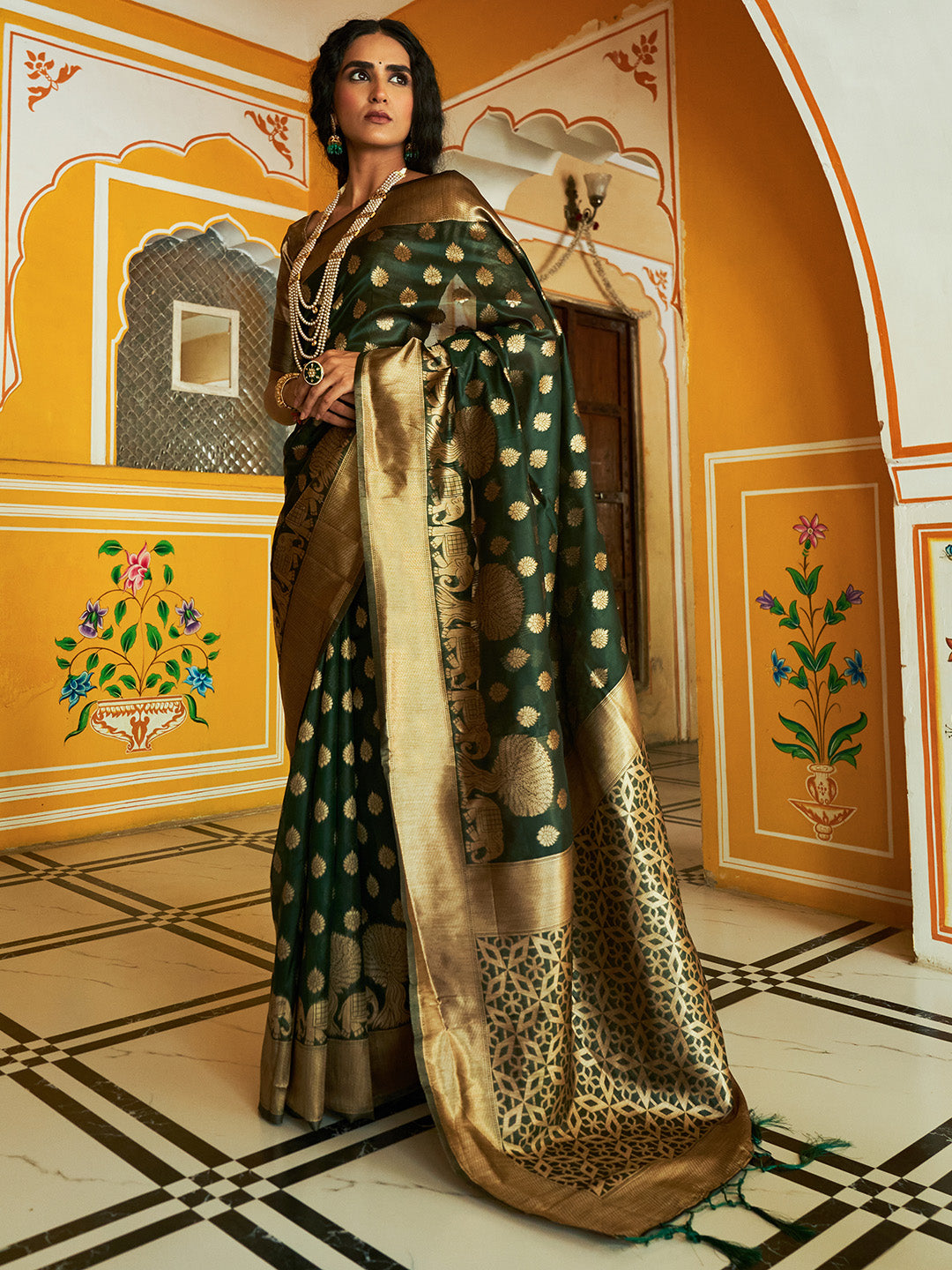 Dark Green Organza Woven Ethnic Motifs Saree with Unstitched Blouse Piece