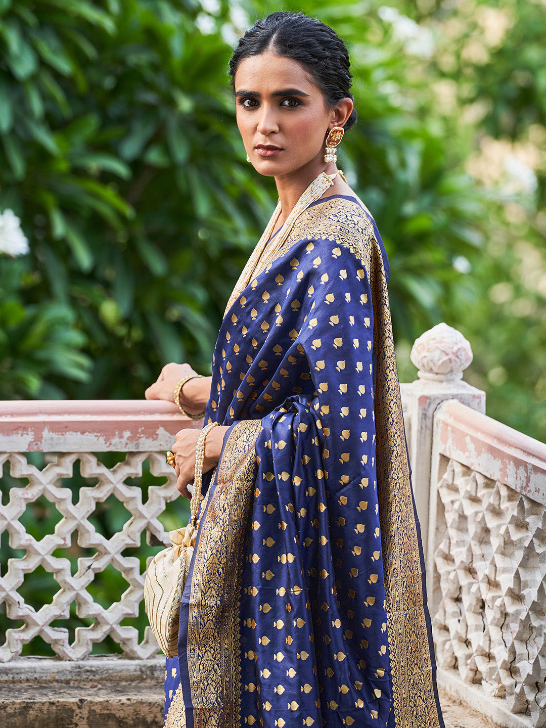 Navy Blue Banarasi Silk Ethnic Motifs Saree with Unstitched Blouse Piece
