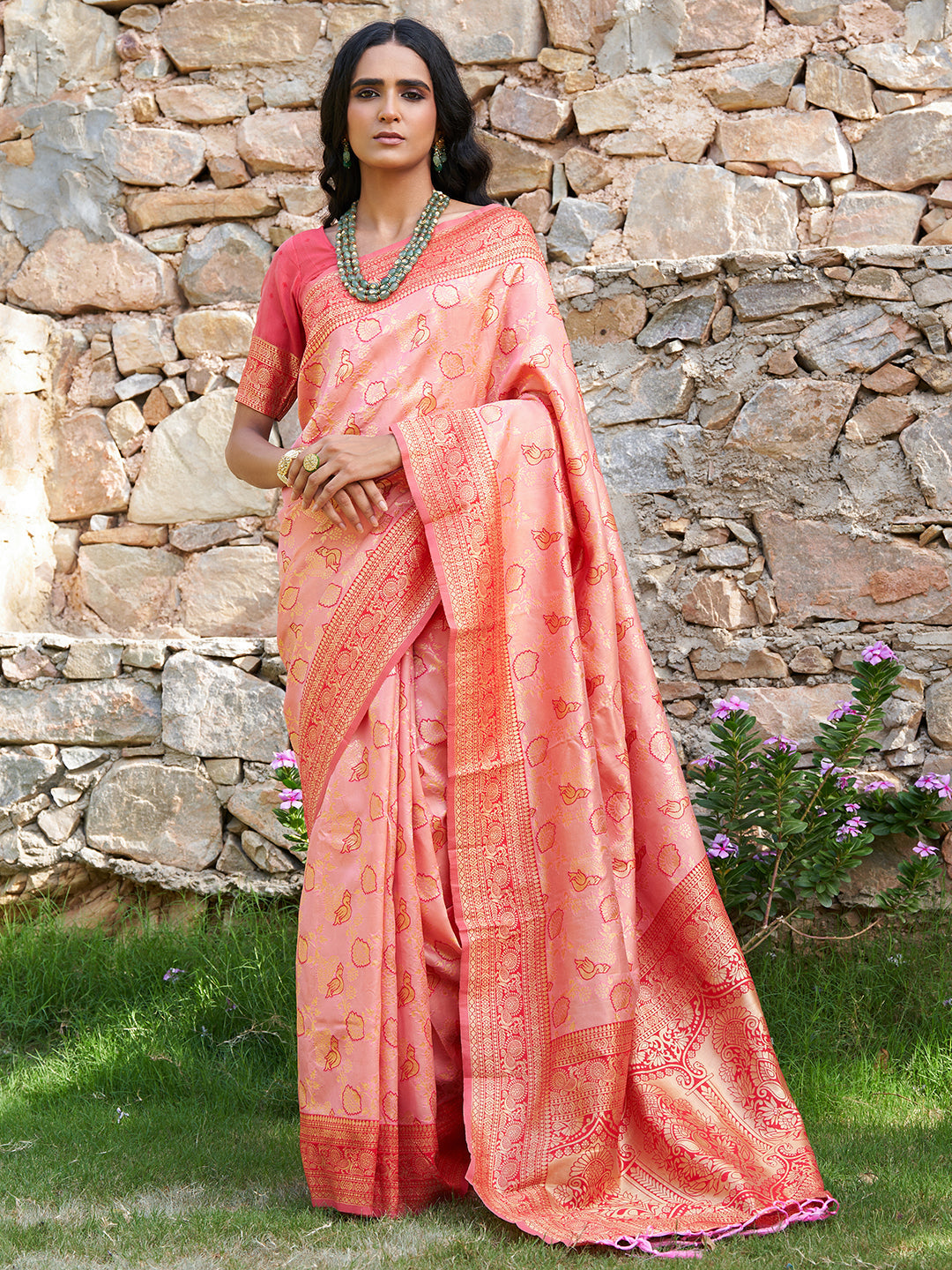 Peach Banarasi Silk Woven Dual Tone Floral Design Saree with Unstitched Blouse Piece