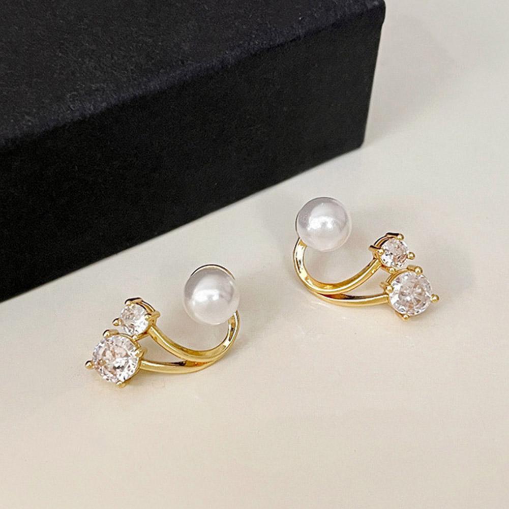 JWER French Light Luxury Pearl Stud Earrings