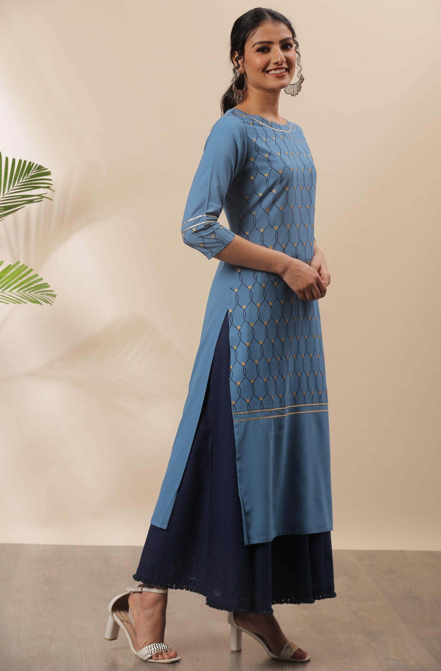 Blue Poly Crepe Ethnic Motifs Straight Kurta