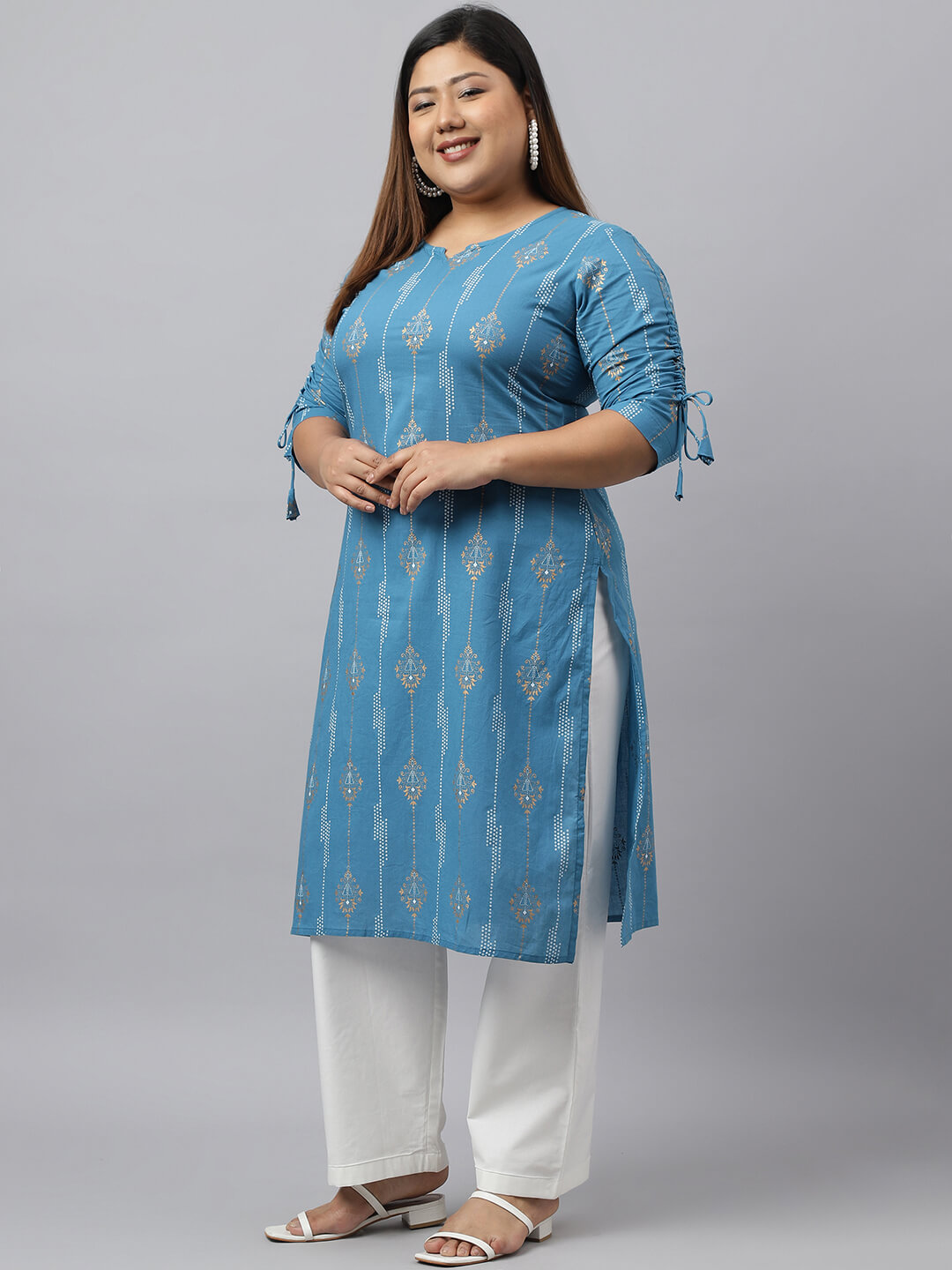 XL LOVE by Janasya Women's Plus Size Blue Cotton Ethnic Motifs Straight kurta