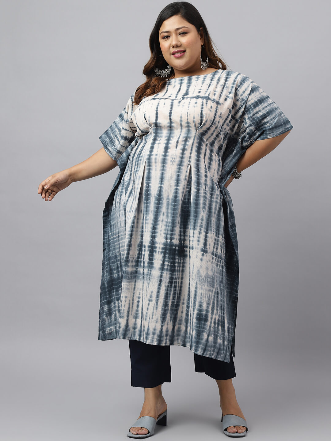 XL LOVE by Janasya Women's Plus Size Off White Cotton Tie-Dye Kaftan kurta