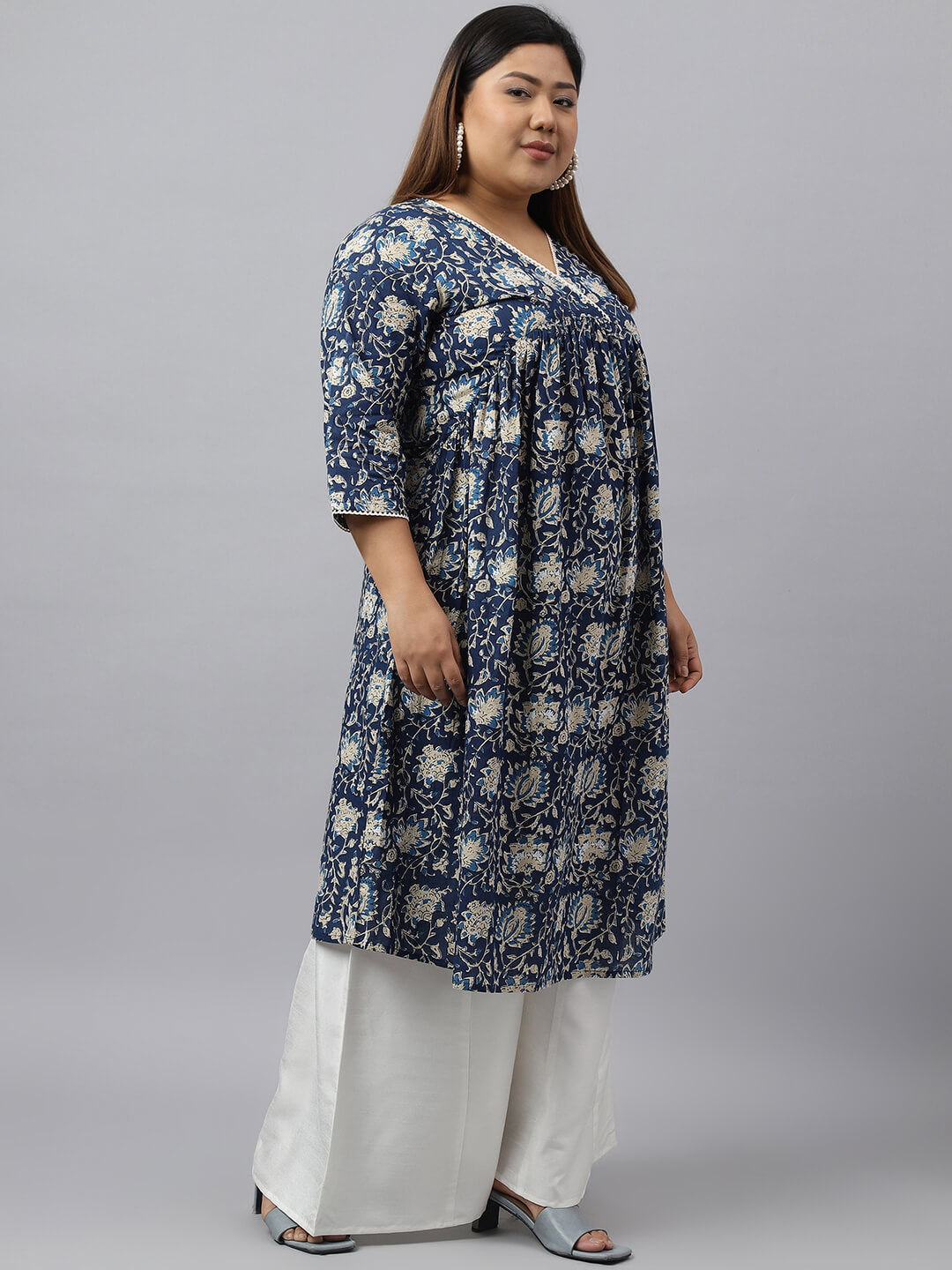 XL LOVE by Janasya Women's Plus Size Navy Blue Cotton Floral Printed Flared kurta