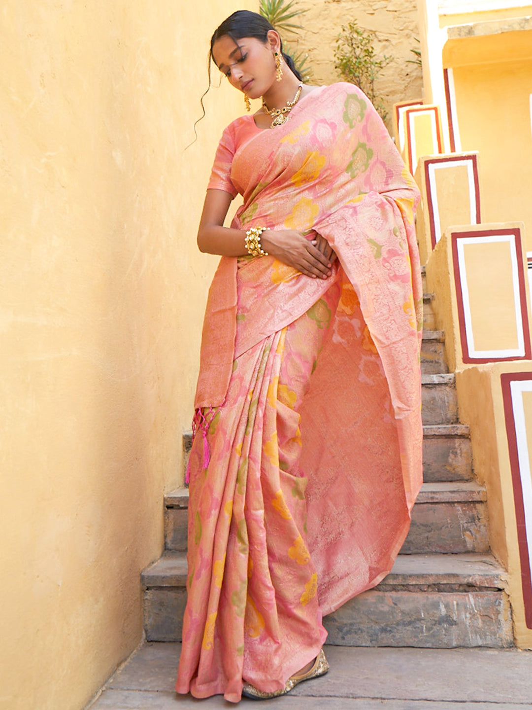 Light Pink Chanderi Silk Ethnic Motifs Saree with Unstitched Blouse Piece