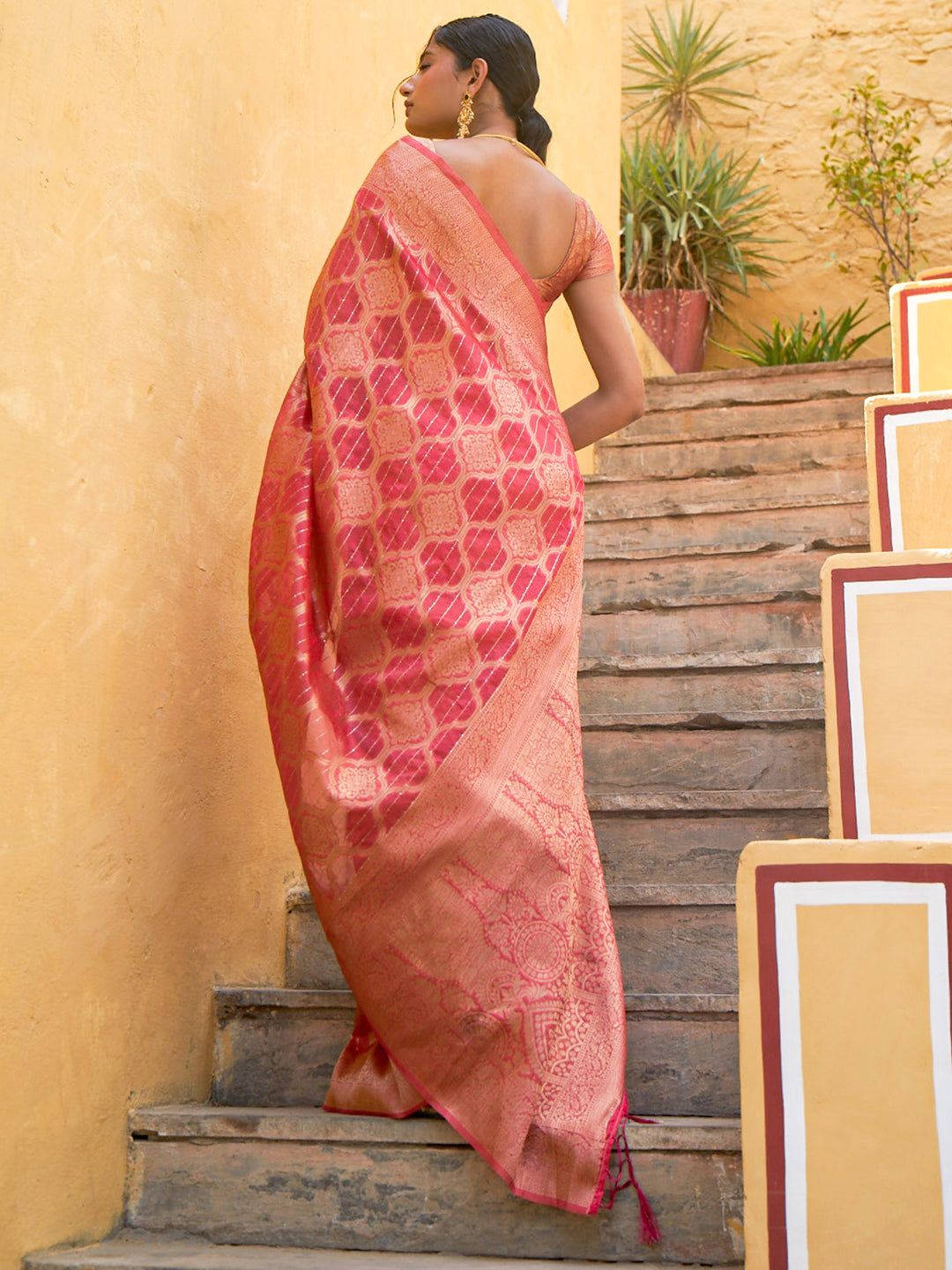 Pink Organza Woven Ethnic Motifs Saree with Unstitched Blouse Piece