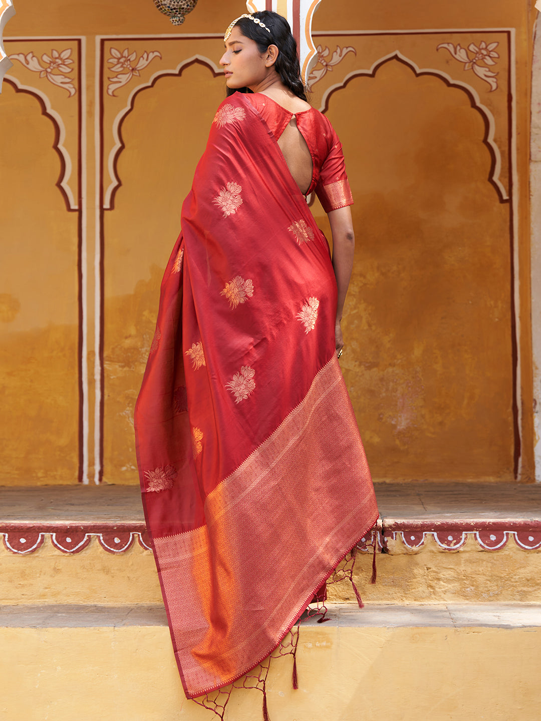 Red Kanjeevaram Silk Floral Motif Saree with Unstitched Blouse Piece