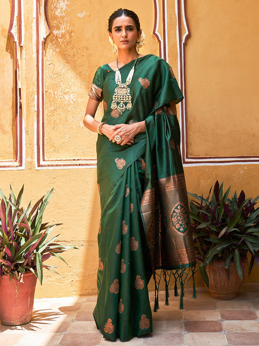 Green Kanjeevaram Silk Woven Ethnic Motifs Saree with Unstitched Blouse Piece