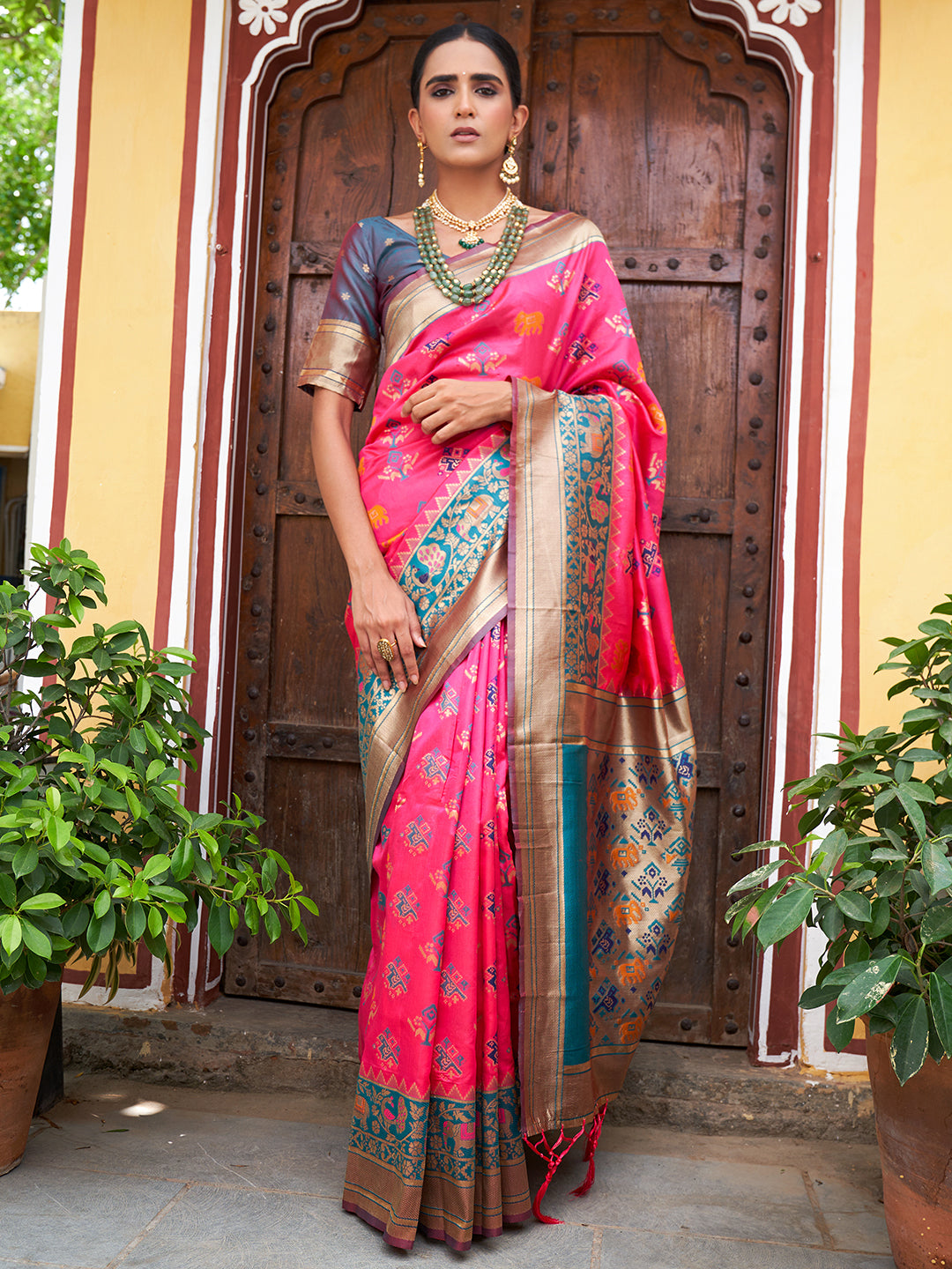 Pink Cotton Silk Woven Ethnic Motifs Saree with Unstitched Blouse Piece