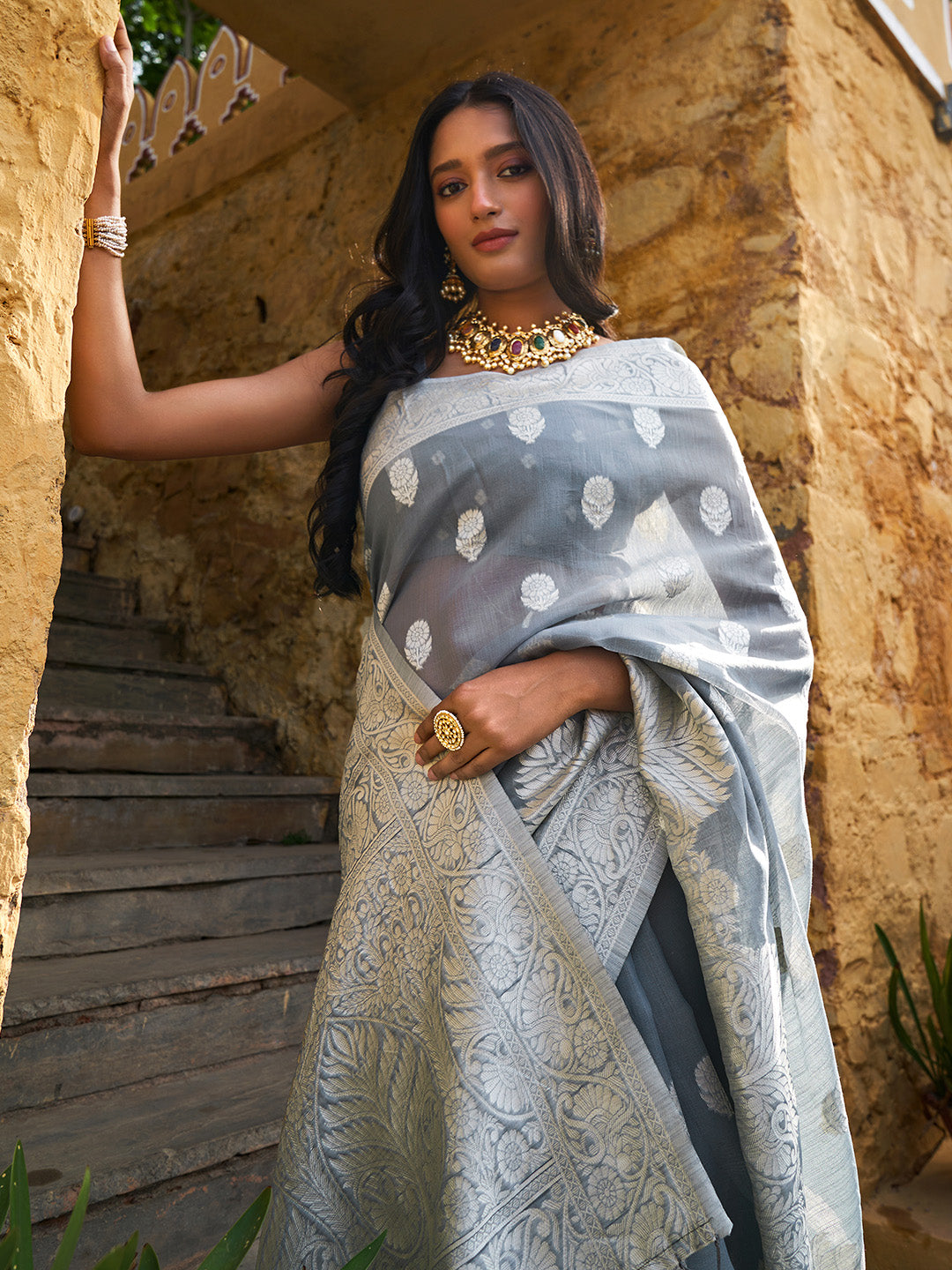 Grey Linen Cotton Woven Floral Design Saree with Unstitched Blouse Piece