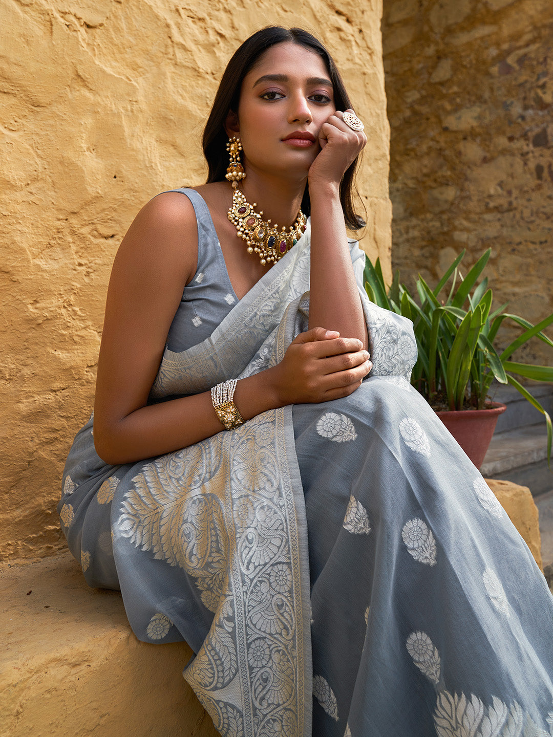 Grey Linen Cotton Woven Floral Design Saree with Unstitched Blouse Piece