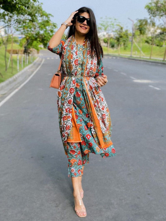 Green Cotton Embroidered Kurta with Pant and Dupatta