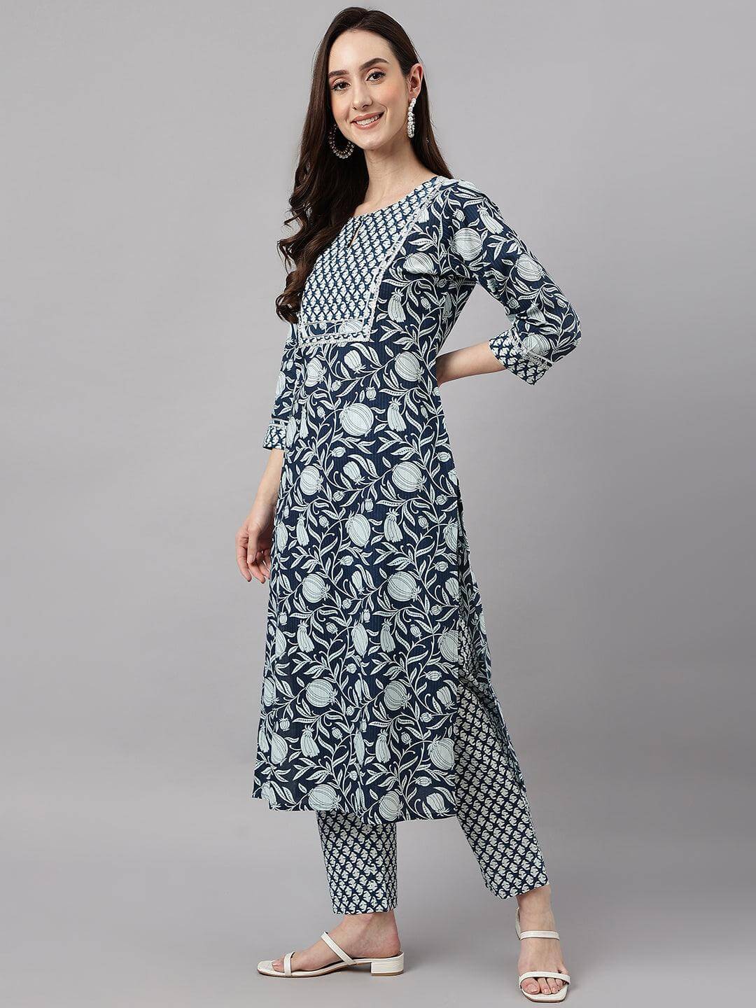 Women's Navy Blue Cotton Botanical Prints Kurta with Pant