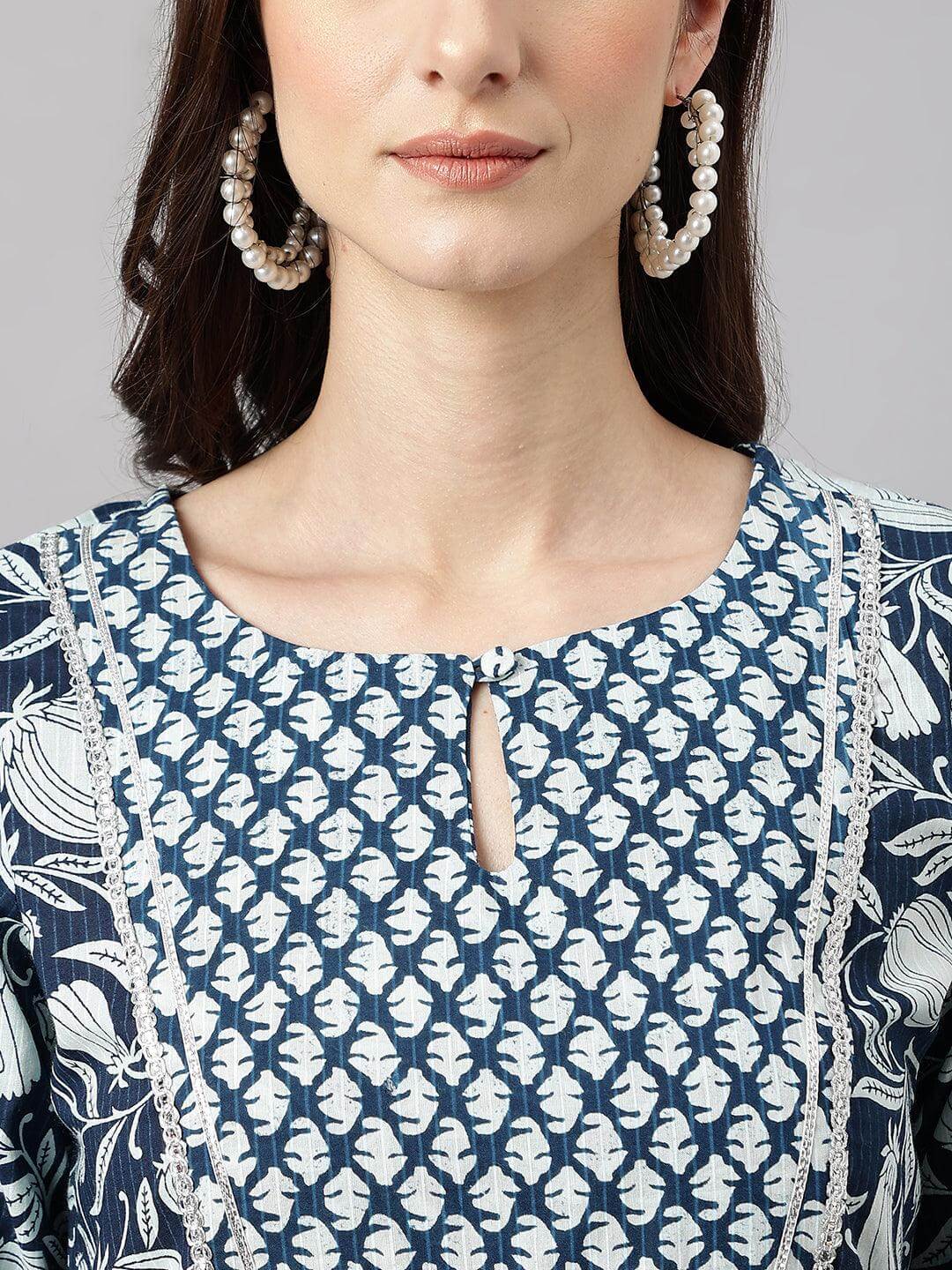 Women's Navy Blue Cotton Botanical Prints Kurta with Pant
