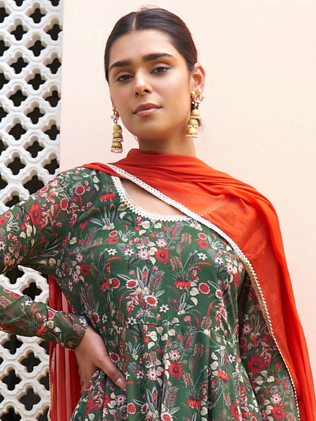 Elegant Green Floral Printed Green Kurta Set With Dupatta