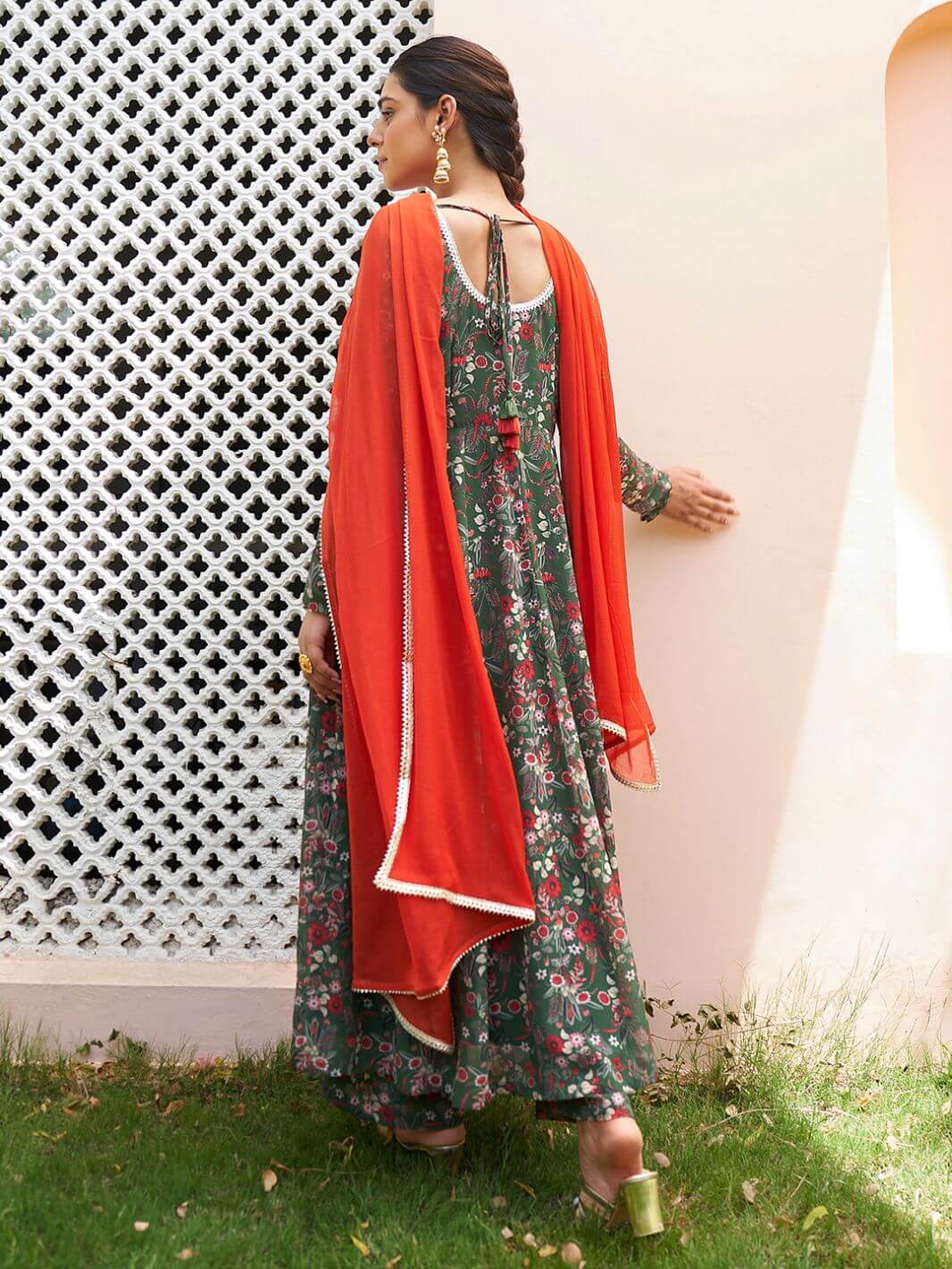 Elegant Green Floral Printed Green Kurta Set With Dupatta